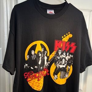 VTG-Authentic Concert KISS and Aerosmith Black Graphic T-Shirtl